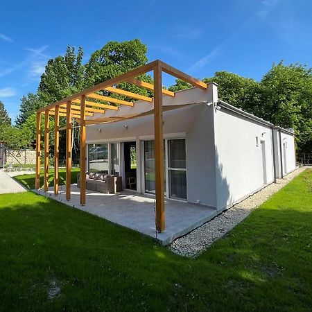 Aranygesztenye Apartmanház Balatonudvari Esterno foto