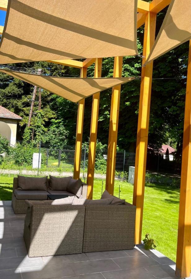 Aranygesztenye Apartmanház Balatonudvari Esterno foto